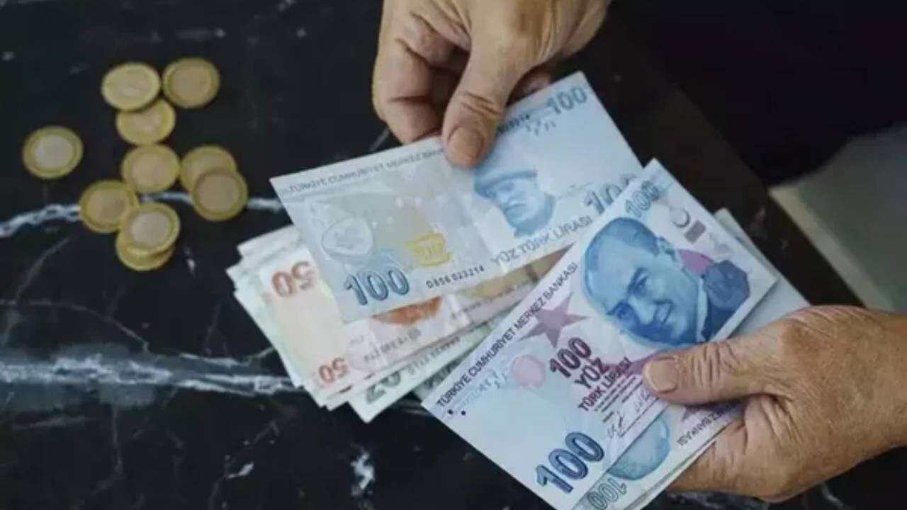 Emeklilerin hesabına koşulsuz 30 bin TL yatırılacak 6